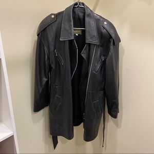 VINTAGE 90s LEATHER JACKET w/ SHOULDER PADS!